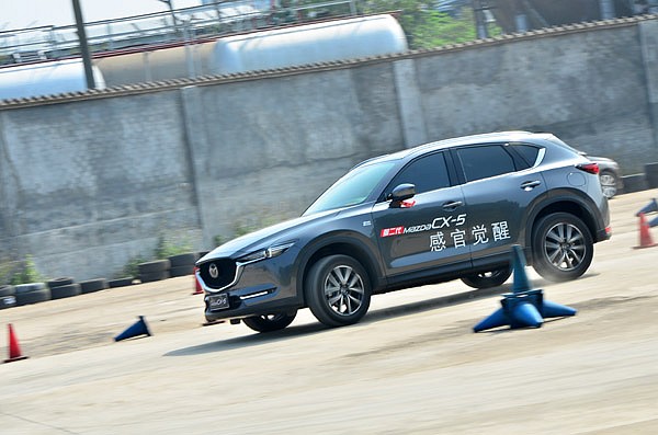 ڶMazda CX-5څ^ԇ{AMĻ