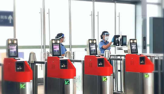 “穩”運行！海南環島高鐵陵水站恢復辦理旅客上下車業務