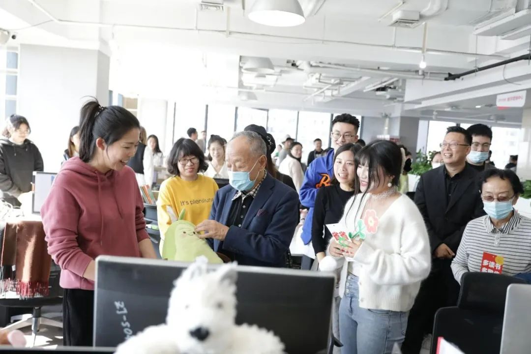李肇星擔任青年發(fā)展大會榮譽主席 為青年講述“外交秘訣”