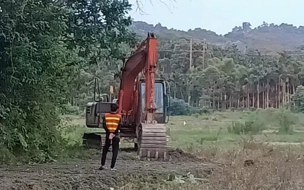 加寶村居仁埇田間路動工。