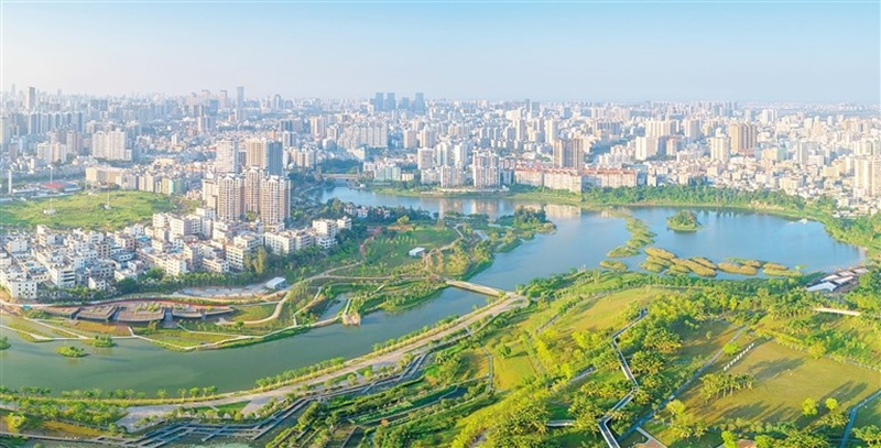 美舍河航拍圖。海南省水務廳供圖