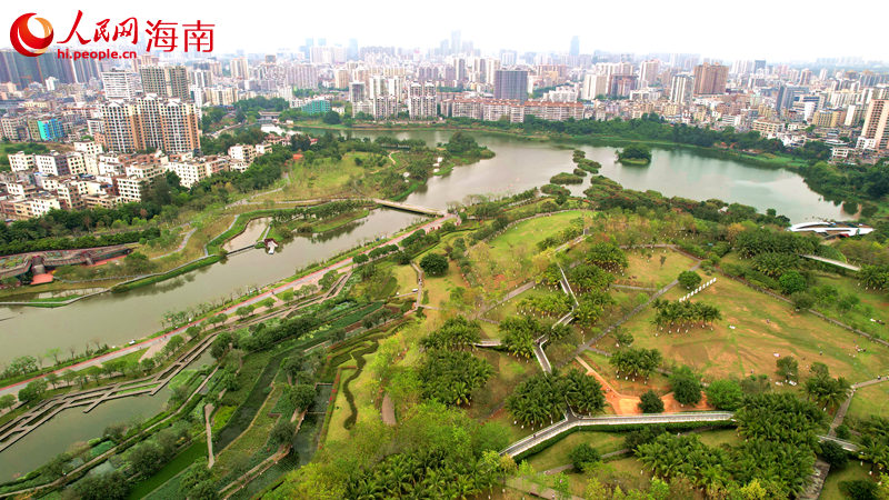 美舍河鳳翔濕地公園。 人民網 孟凡盛攝