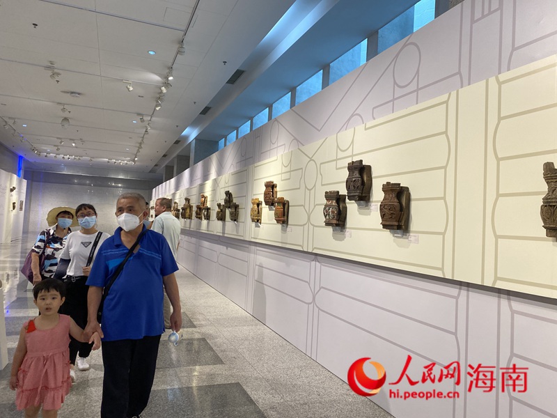 展覽現(xiàn)場(chǎng)。人民網(wǎng)記者 樊歡迪攝