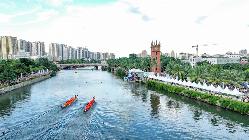 海口借“龍舟”傳承端午習俗，打造活力濱海之城。主辦方供圖