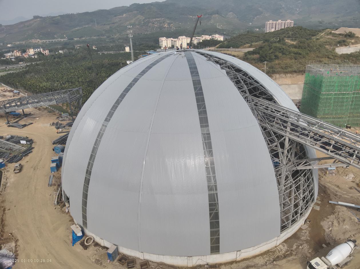 海南省三亞市崖州區紅巖隊-抱古村礦區建筑用石料項目現場。中交天航南方交通建設有限公司供圖